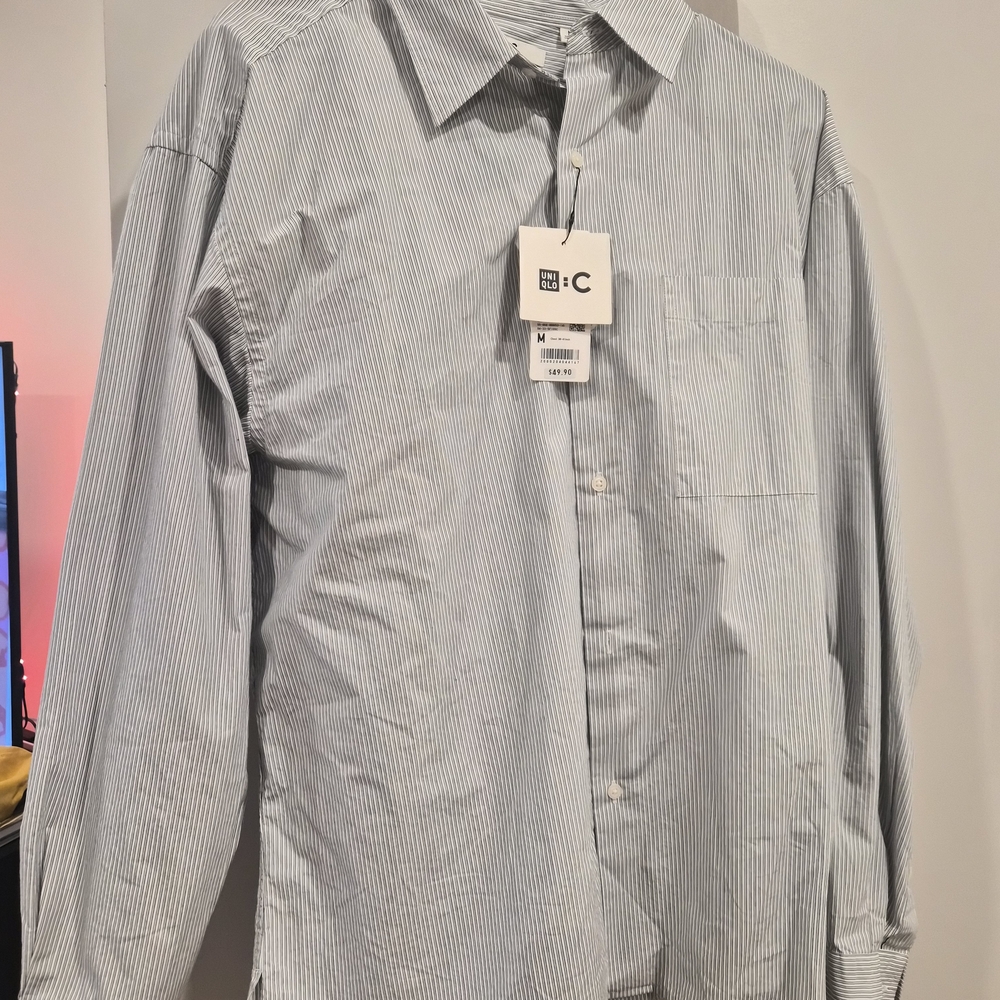 Uniqlo Men's Blue Striped Button Down Shirt
